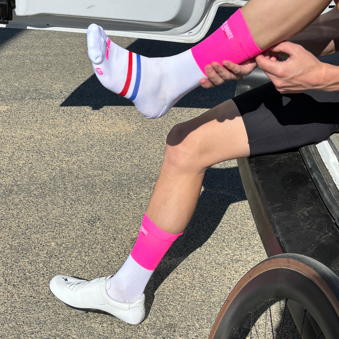 Précommande - Chaussettes de cyclisme - La Blanche et rose fluo