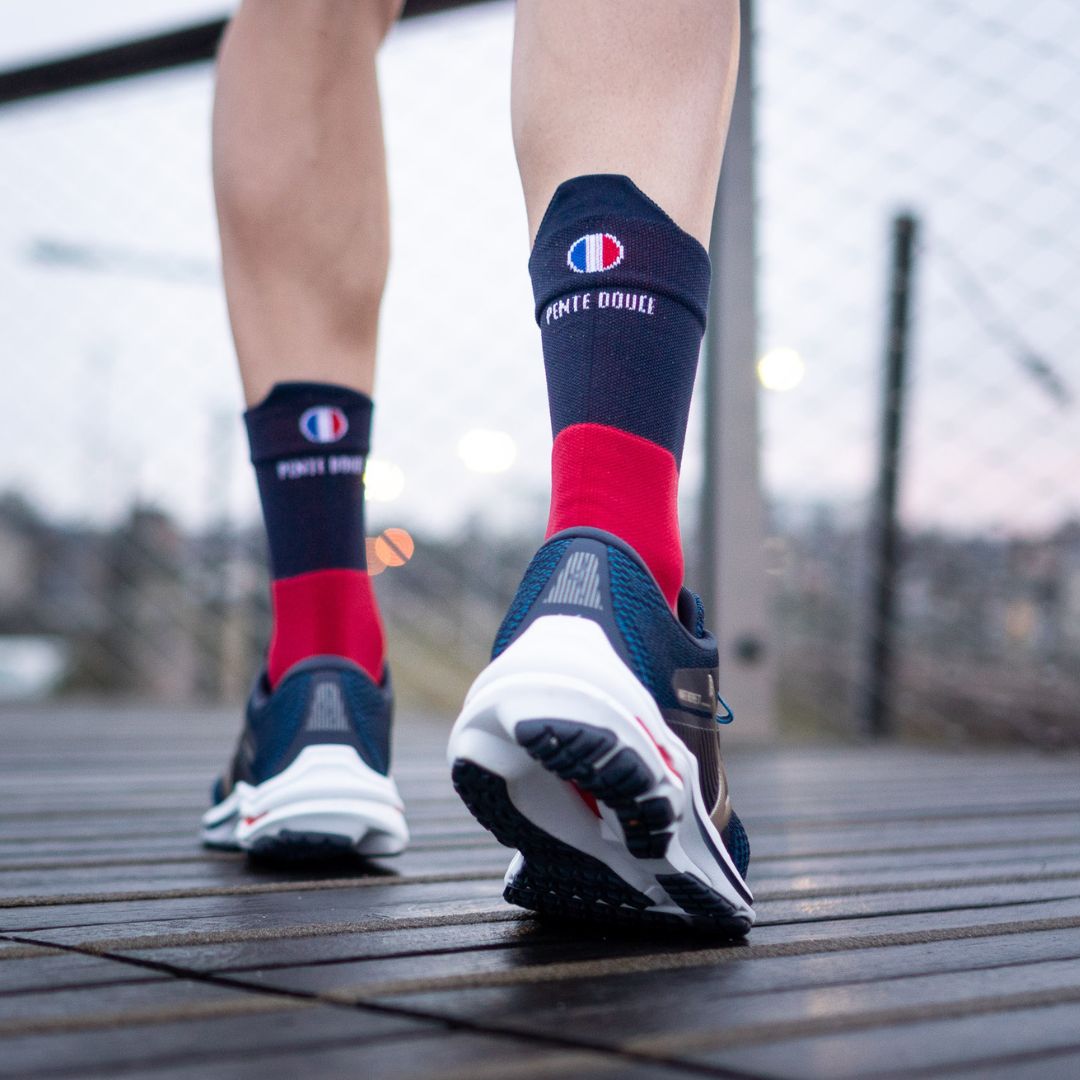chaussettes de course à pied la cerise et bleu pentedouce fabriquées en france